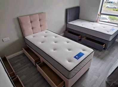 Pink single Bed