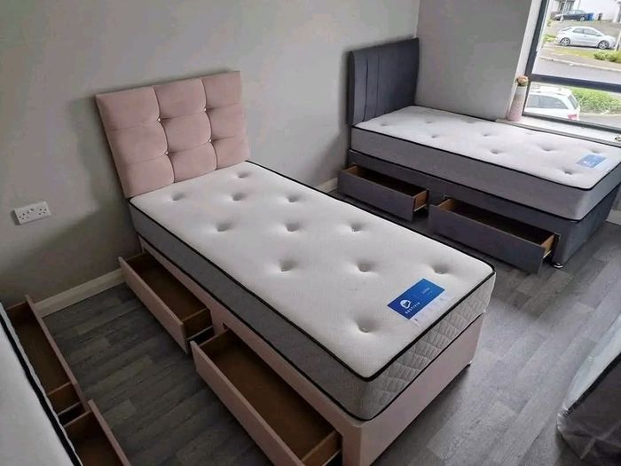 Single beds And Mattress Having Headboard