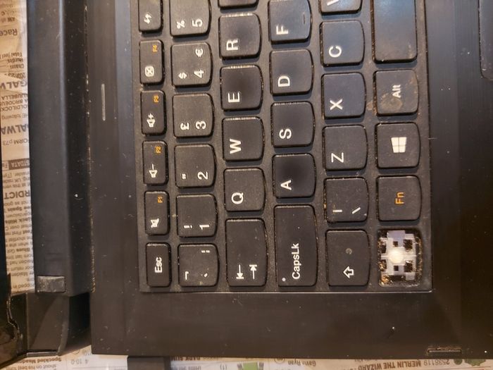 Lenovo 15.6 inch Laptop, Intel Core i3-4010U CPU, 1.7GHz, 4GB Ram, 250GB HDD, Windows 10, Microsoft Edge, Chrome and VLC