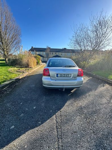 2005 Toyota Avensis