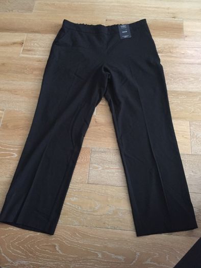 Brand New Ladies Black Trousers Size 16