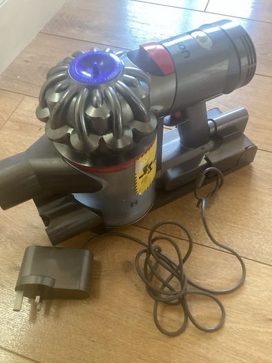 Dyson V7 V8  Charger  Station  And Wal Support