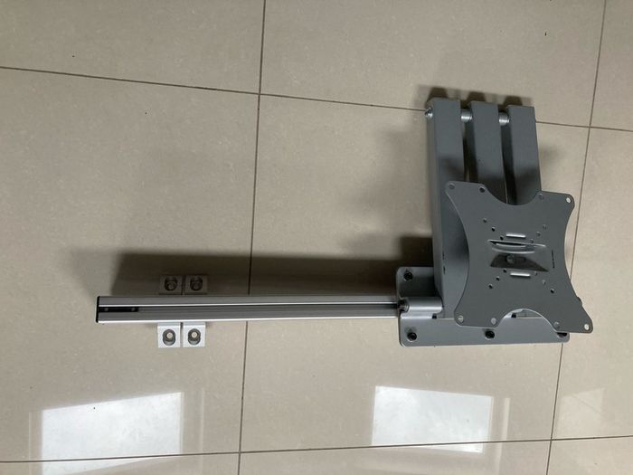 Large monitor / TV stand, adjustable