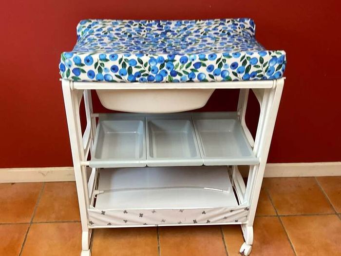 Babylo Baby Changing Table with Padded Mat & Storage