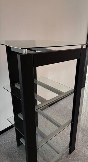 Hi-Fi cabinet