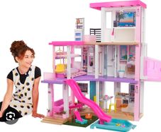 Barbies dream house