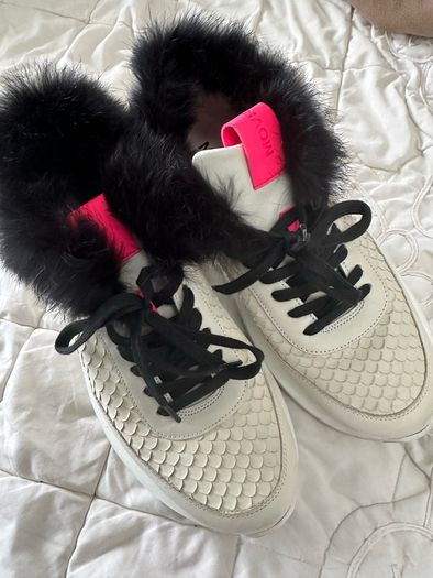 Women sneakers