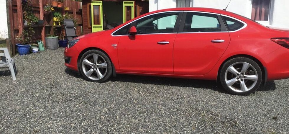 Opel Astra 2013  New NCT  to  27/07 /27.