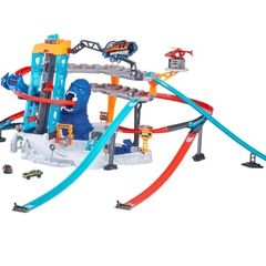 Gorilla rampage car garage