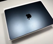 Apple Macbook Air