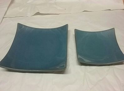 Large and small candle plate blue