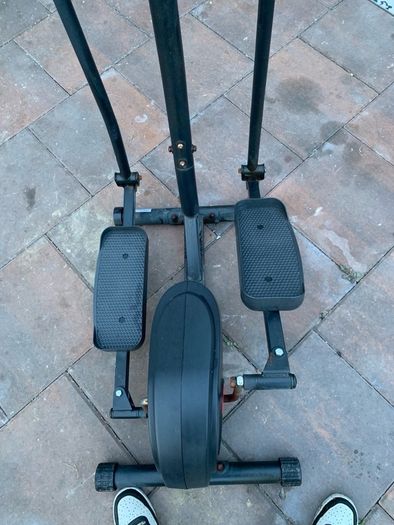 Cross Trainer