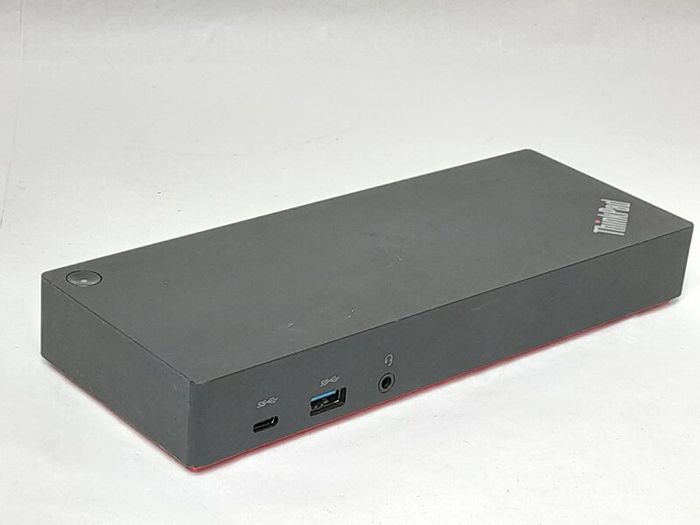 Lenovo Thinkpad DUD9011D1 Hybrid USB-C & USB-A Universal Docking Station/ Used
