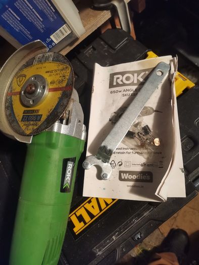 Angle Grinder 650W