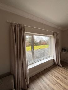 2.9m cream curtain pole 28mm