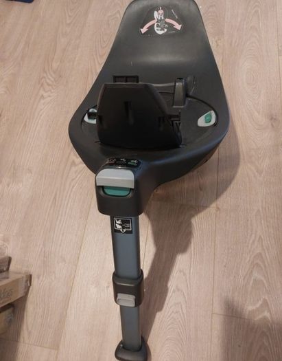 Cybex isofix base