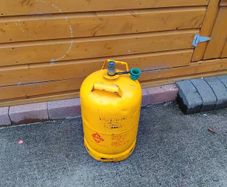 gas cylinder