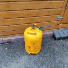 gas cylinder