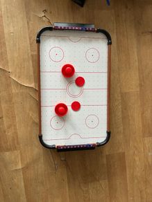mini air hockey