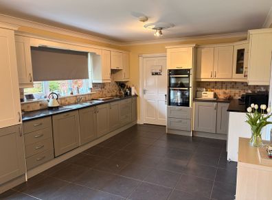 Kitchen cupboard doors and drawer fronts