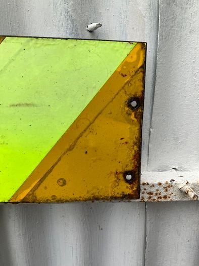 Metal trailer reflector