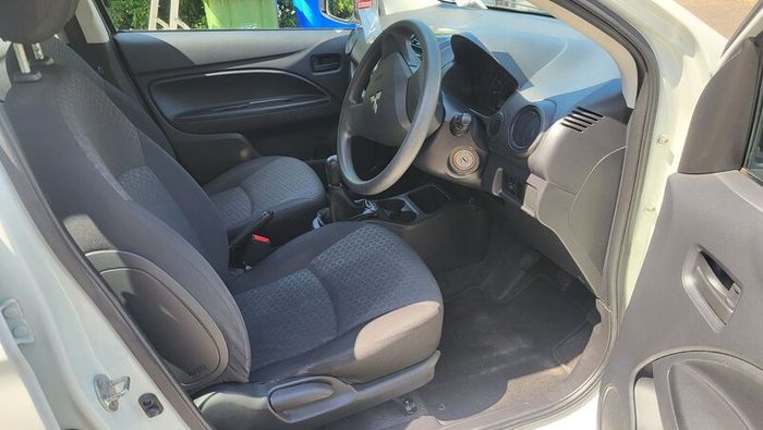 Mitsubishi Mirage 2014