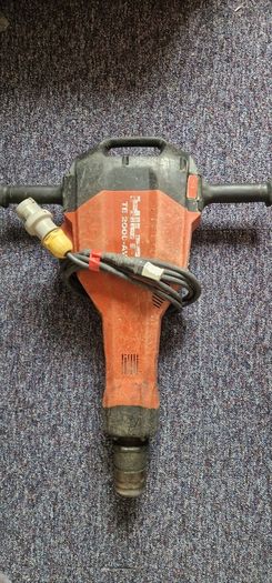 Hilti TE 2000-AVR Demolition breaker