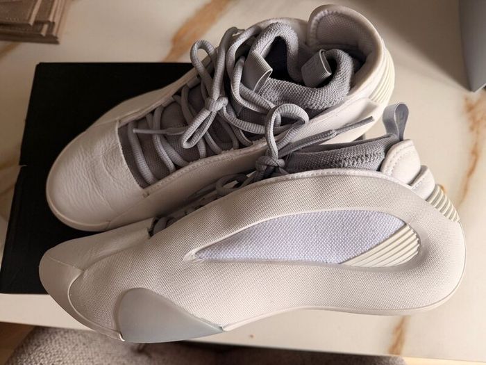 Harden volume 8 white party size uk8