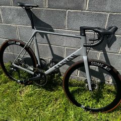 Canyon Ultimate CF SL 8 Disc Aero