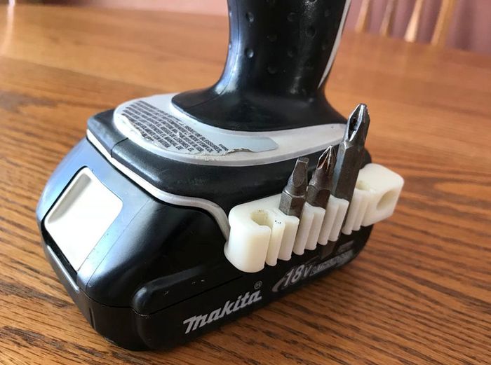 Makita bit holder (Flexible hex shape)
