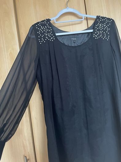 black dress
