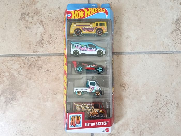 Hot Wheels HW Metro Sketch Graffiti Street Art Cars die-cast 1:64 5-Pack JKG13