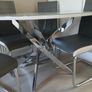 table and chairs like new Image 3