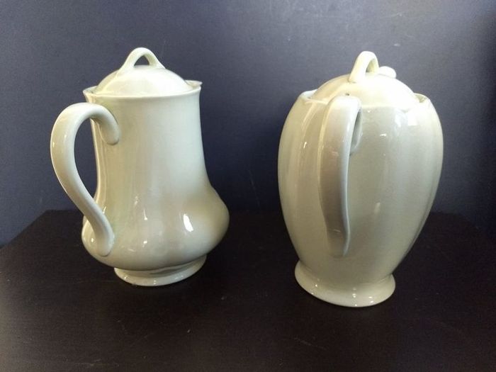 Beautiful Coffee Pot and Matching Hot-Water Pot by Grindley Petalware Utilityware in the "Almond Petal" Colourway