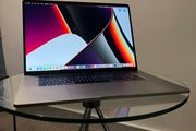Apple MacBook Pro 16-inch 2020 Intel i7 16GB 500SSD A2141 Touch Bar MS OFFICE
