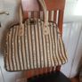 Hand bags. Rucksacks, clutch bags, purses Image 9