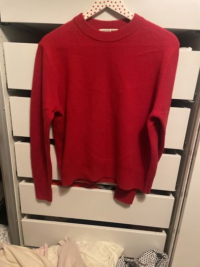 Uniglo jumper ( with receipt)