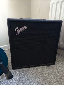 Fender Rumble LT25 bass amp