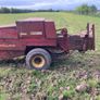 New Holland 370 Image 2