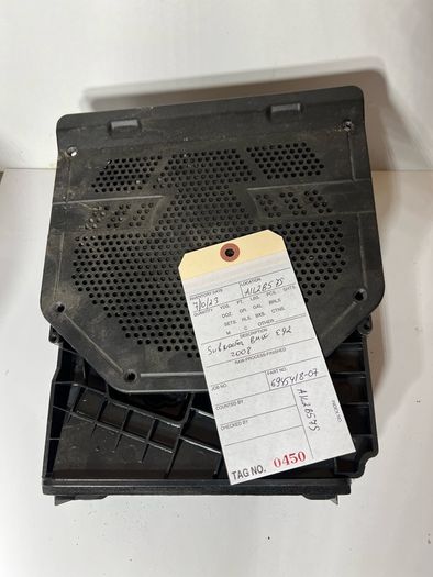 Bmw 2009 3 Series E90 E91 E92 E93 Right Central Bass Speaker 6945418 A1l2b57s