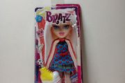 Bratz Kisses Fashion Pack NEW