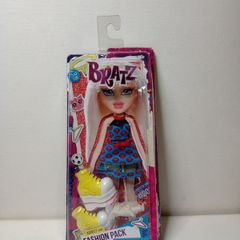 Bratz Kisses Fashion Pack NEW