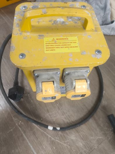 110V Transformer with Cables