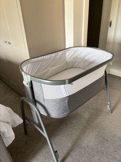 Ickle Bubba Next 2 Me Bedside Cot
