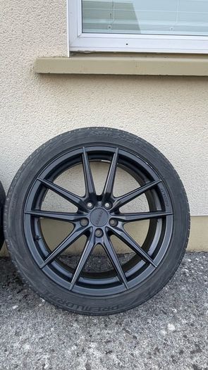 18 inch Arceo Monaco black alloys with new tires and rings for Volvo