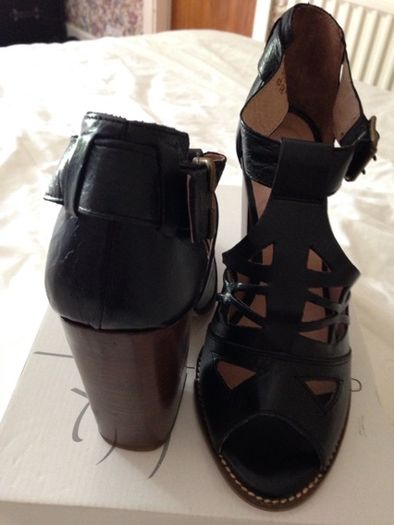 Topshop cutout tbar sandals