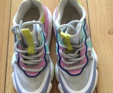 Girls ZARA trainers size 29