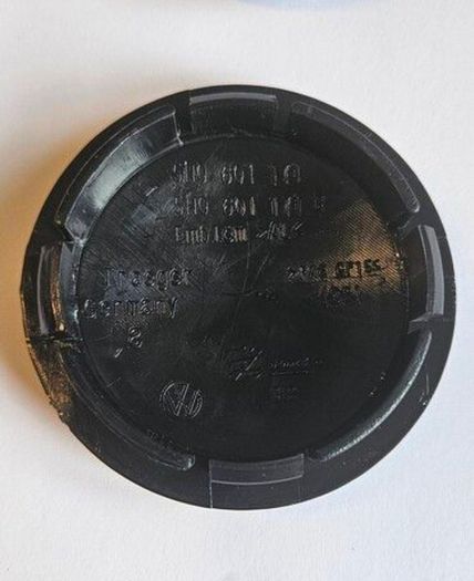 65mm VW Volkswagen wheel Centre Caps New style. ( 4 caps 15 euro)