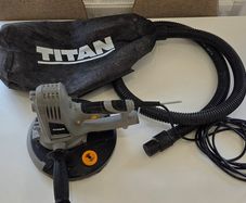 Titan TTB715SDR 225mm Drywall Sander