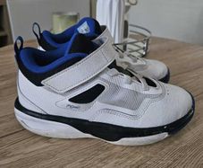 Boys nike jordans